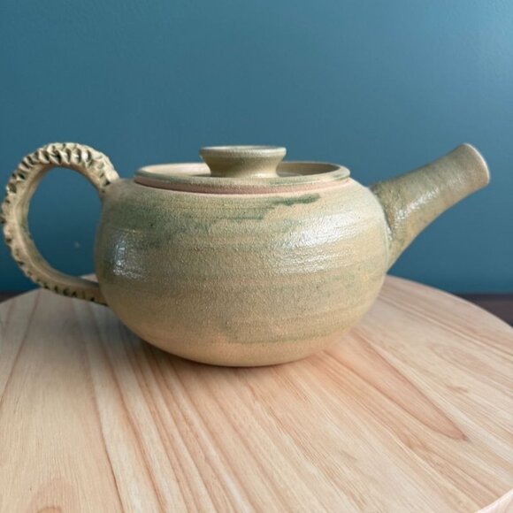 Vintage Studio Art Teapot Signed Tori Henry 94 Textured Handle Abstract Pottery - Picture 4 of 10